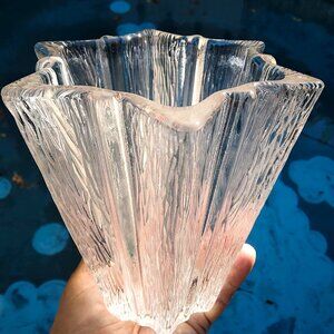 Stunning Art Deco Pierre D'Avesn for Nancy Daum Textured Star Art Glass Vase